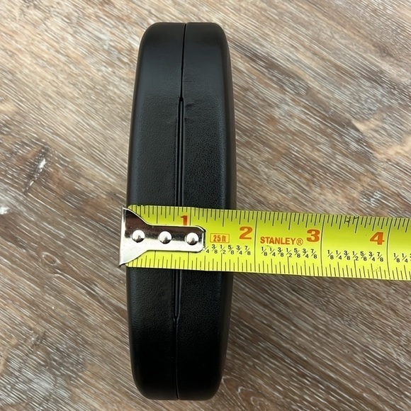 Ray Ban Sunglass Case or Eye Glasses Case Black Hard Shell Clam Shell Closure - Picture 6 of 7